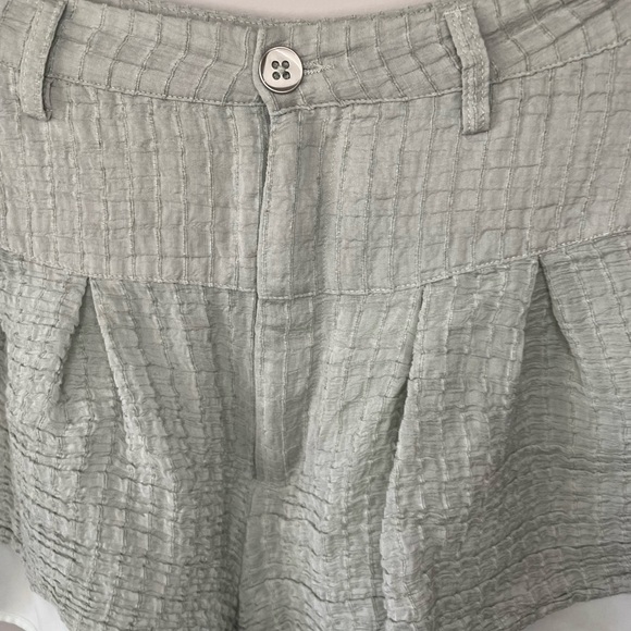 DUtCH texture layered high waist shorts - Picture 5 of 13